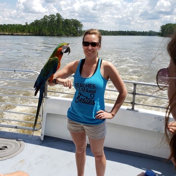 Meet your Posher, Aimee - Picture 3 of 4